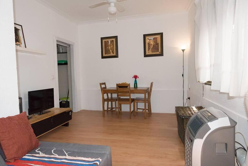 The Oasis One Spacious Apartment In Sevilla מראה חיצוני תמונה