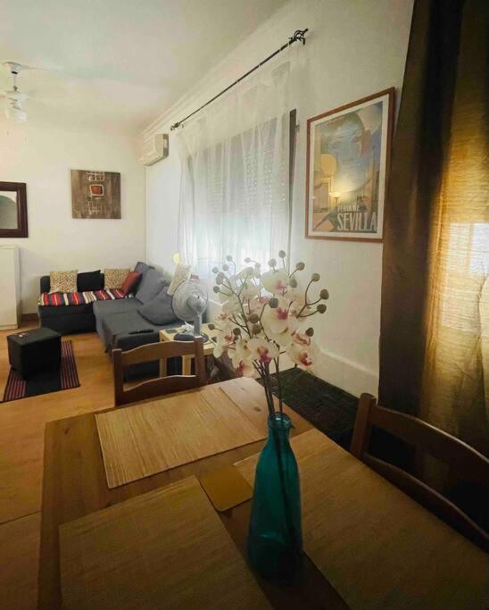 The Oasis One Spacious Apartment In Sevilla מראה חיצוני תמונה